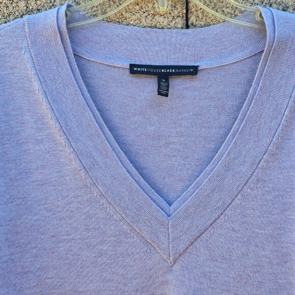 White House Black Market Size S Light Purple Lavender V Neck Sweater Top - Picture 2 of 8